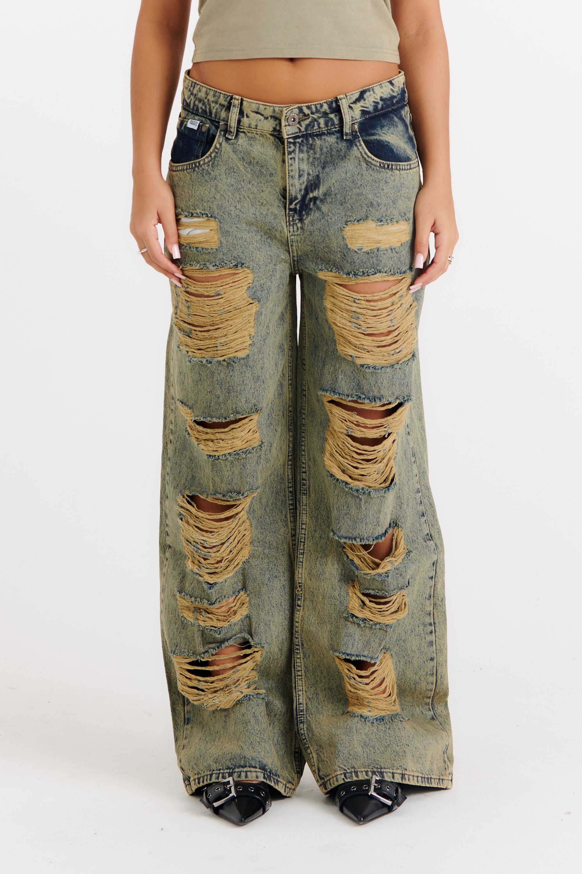 Dirty Wash Shredded Release Jeans