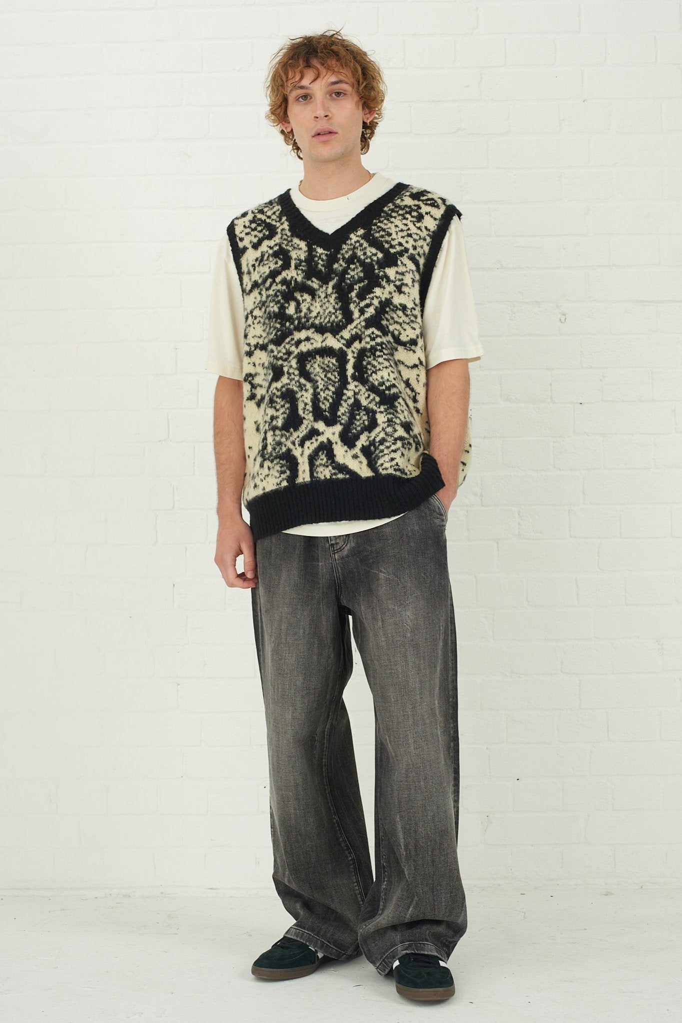 Sting Snake Print Knitted Vest 5 Sting Snake Print Knitted Vest