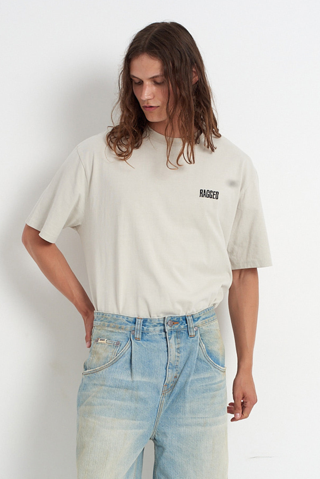SKULL RAGGED GRAPHIC TEE